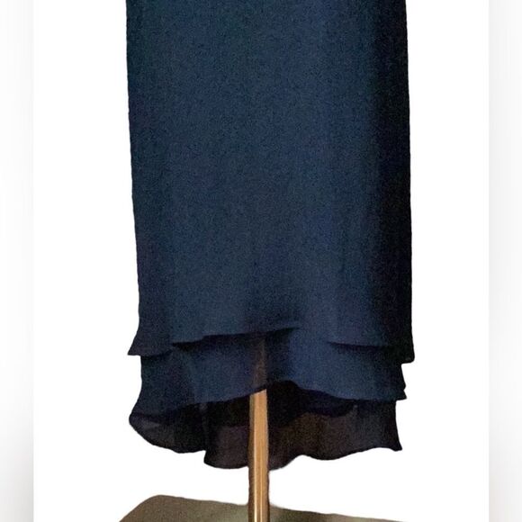 BETSY & ADAM EVENING WEAR LONG DRESS BLACK EMBROIDERY DETAIL FORMAL PROM PARTY - Picture 5 of 10